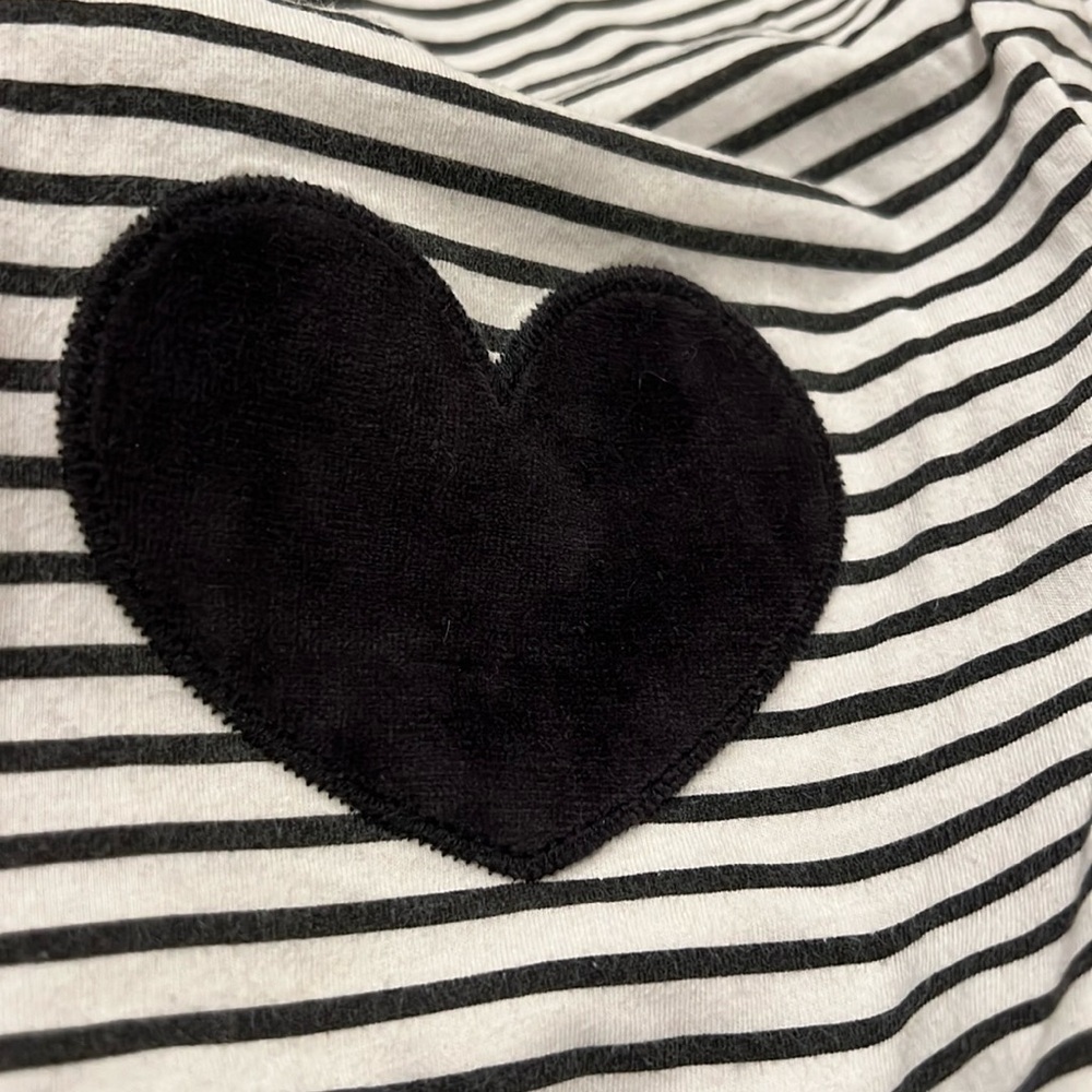 First impressions 100% cotton velvet heart patch Long Sleeve Tee size::4T - Picture 5 of 6